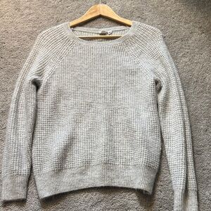 GAP Women's Light Gray Crew Neck Sweater